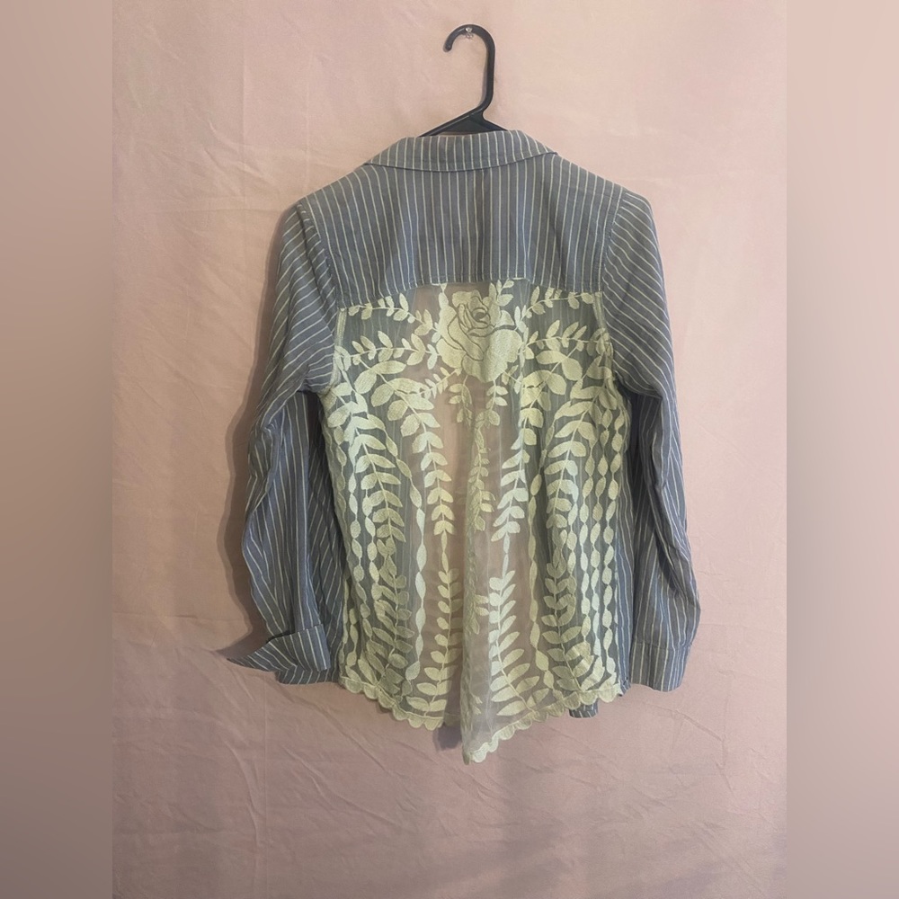 Button up shirt worn once